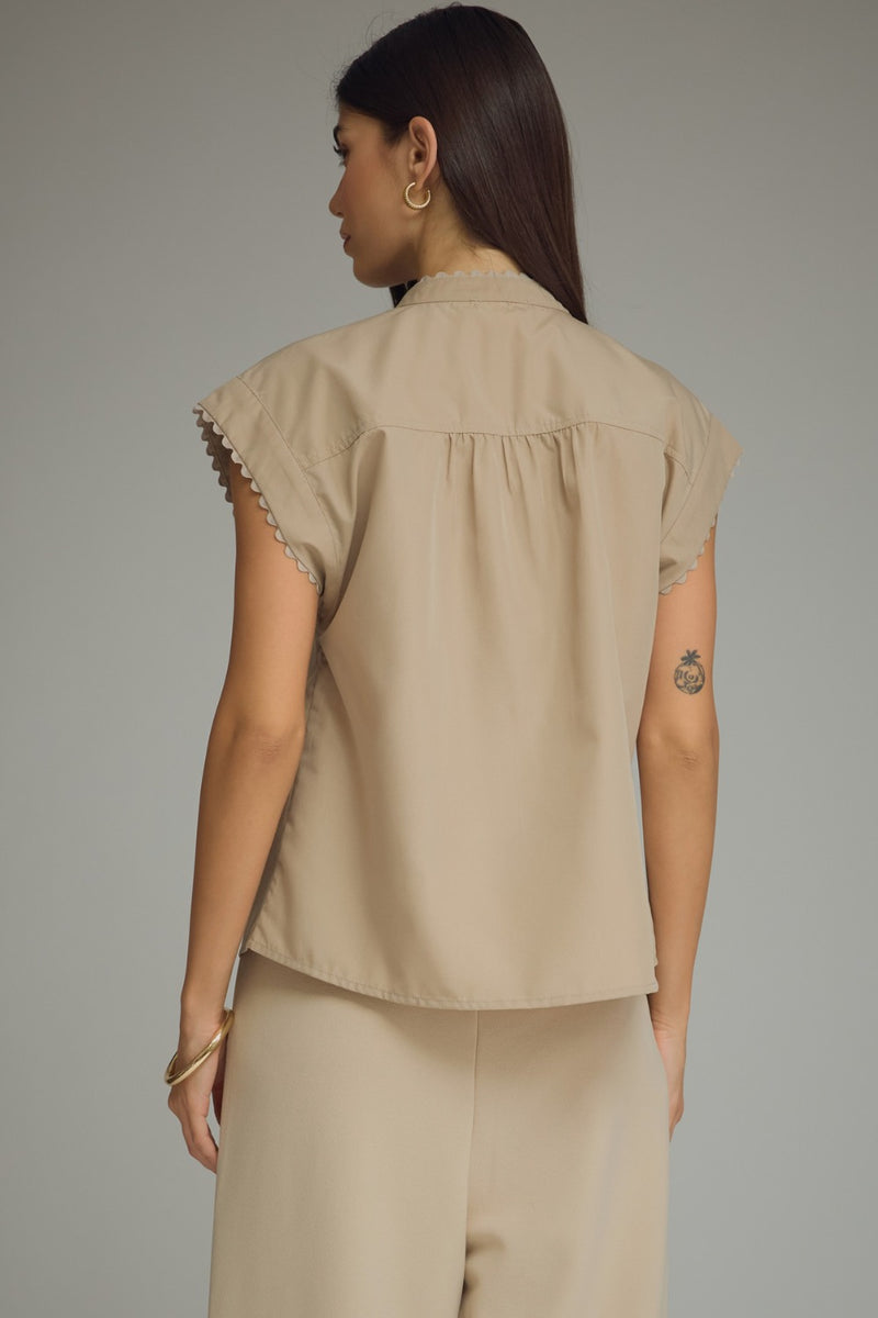 Solid Scallop Top- Sand – Smock Candy