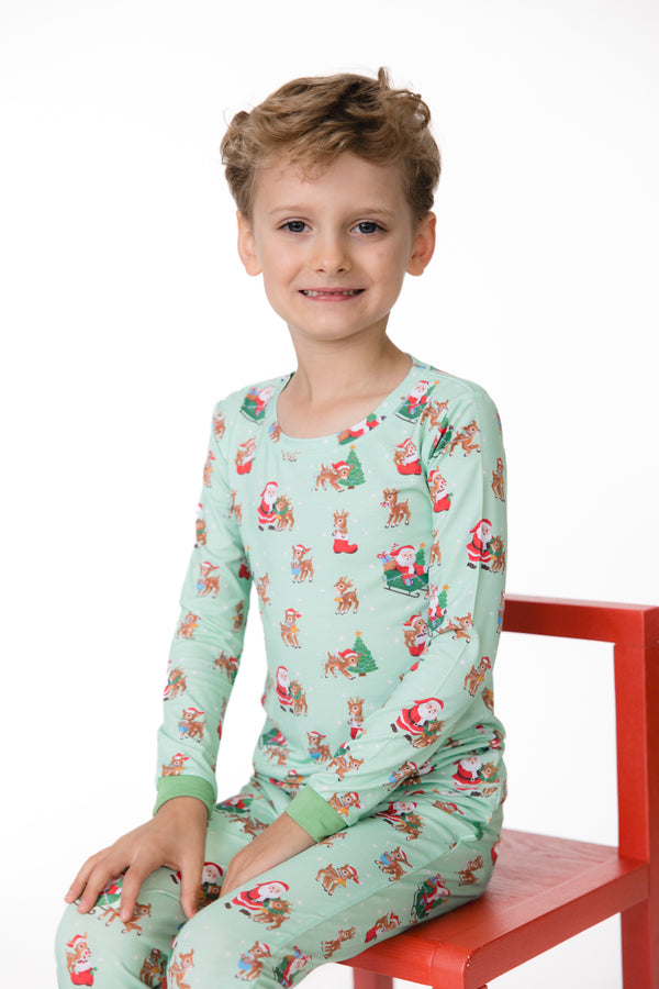 Vintage Reindeer & Santa Green Loungewear Set
