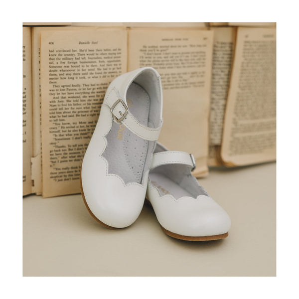 Sonia Scalloped Flat - White