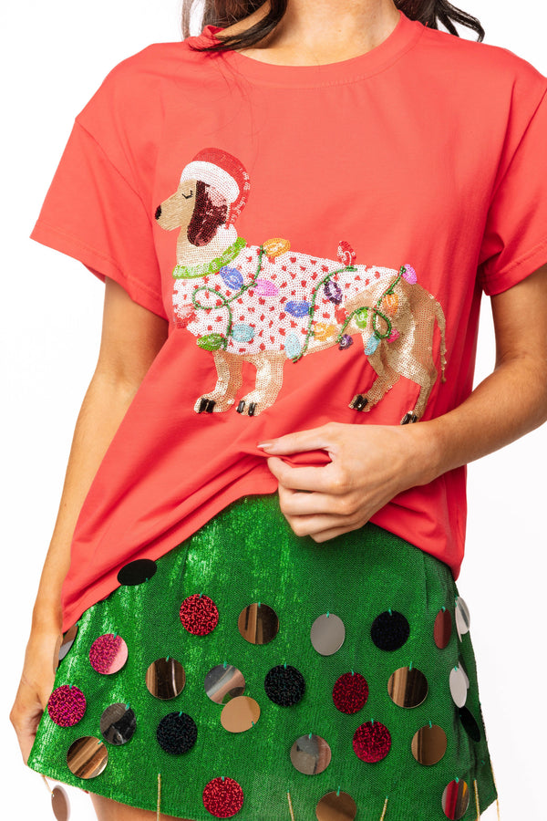 Red Weenie Dog In Christmas Lights Tee- (Women's)