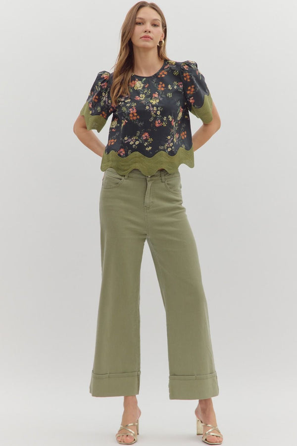 Floral Print Pullover Top- Black