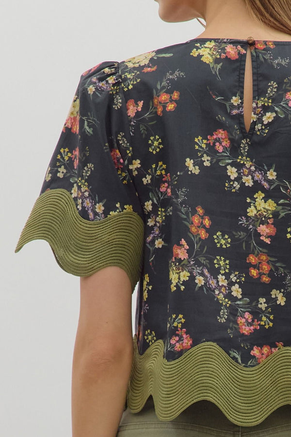 Floral Print Pullover Top- Black